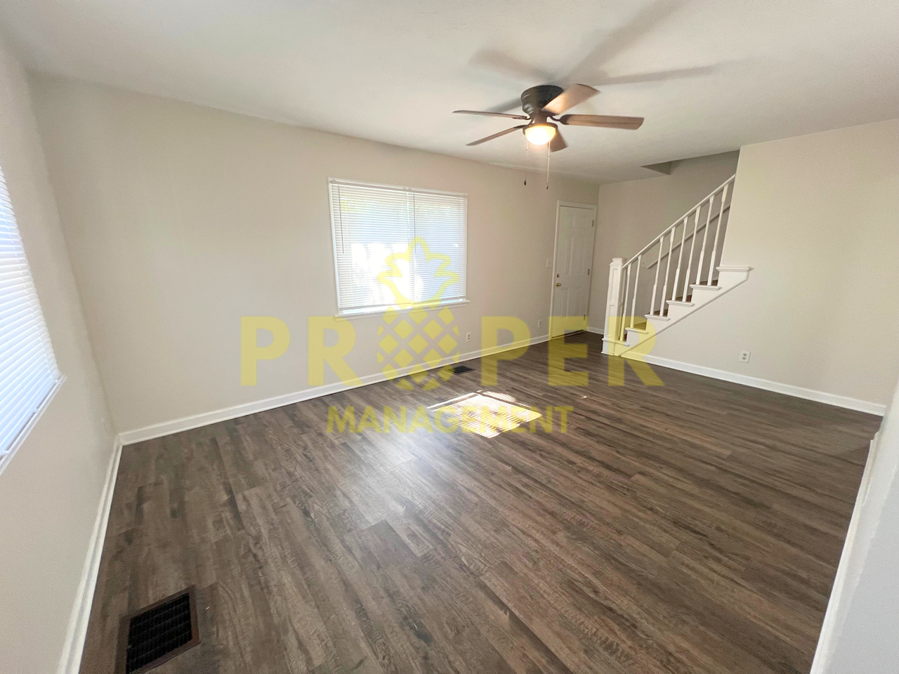 4047 Larkspur Dr - Photo 3 of 14