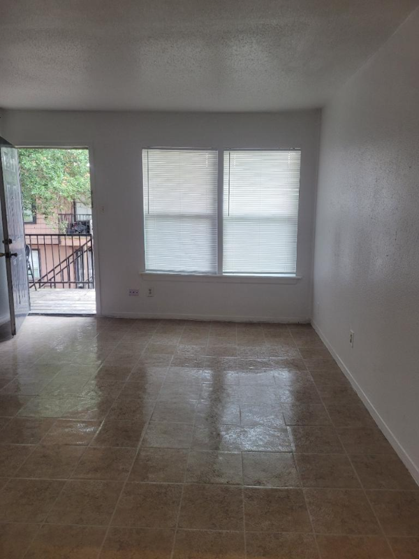 2701 Perez Rd - Photo 2 of 6