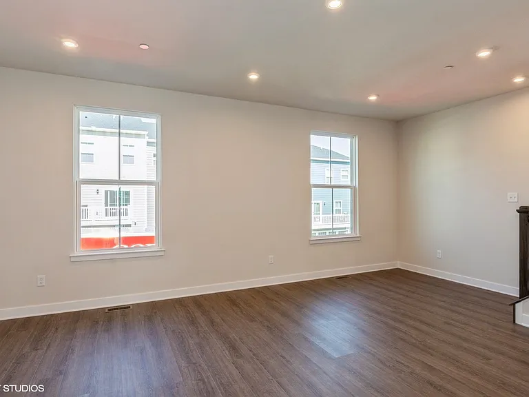 6902 Sycamore Way - Photo 3 of 20