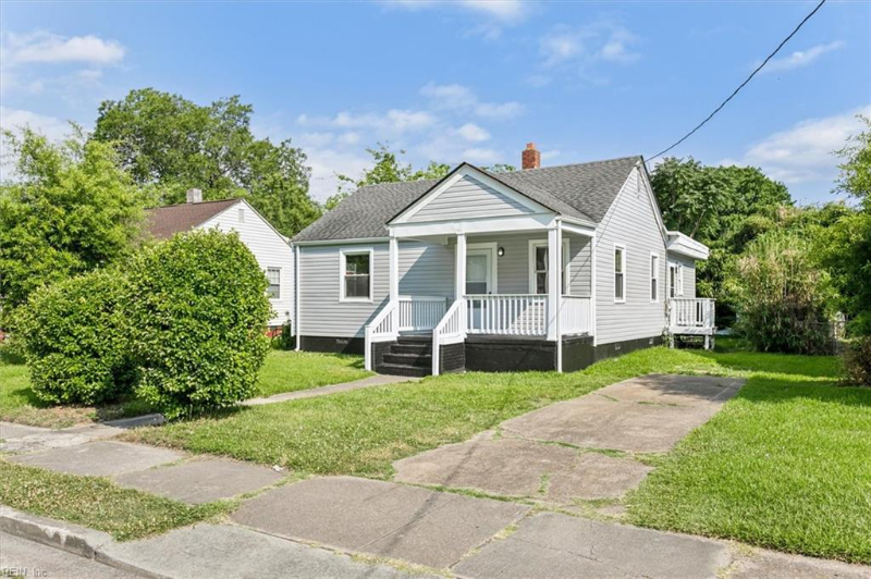648 34th St - Photo 2 of 20
