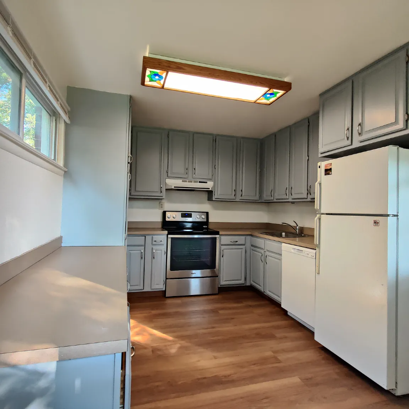 906 Kenbrook Ct - Photo 3 of 10