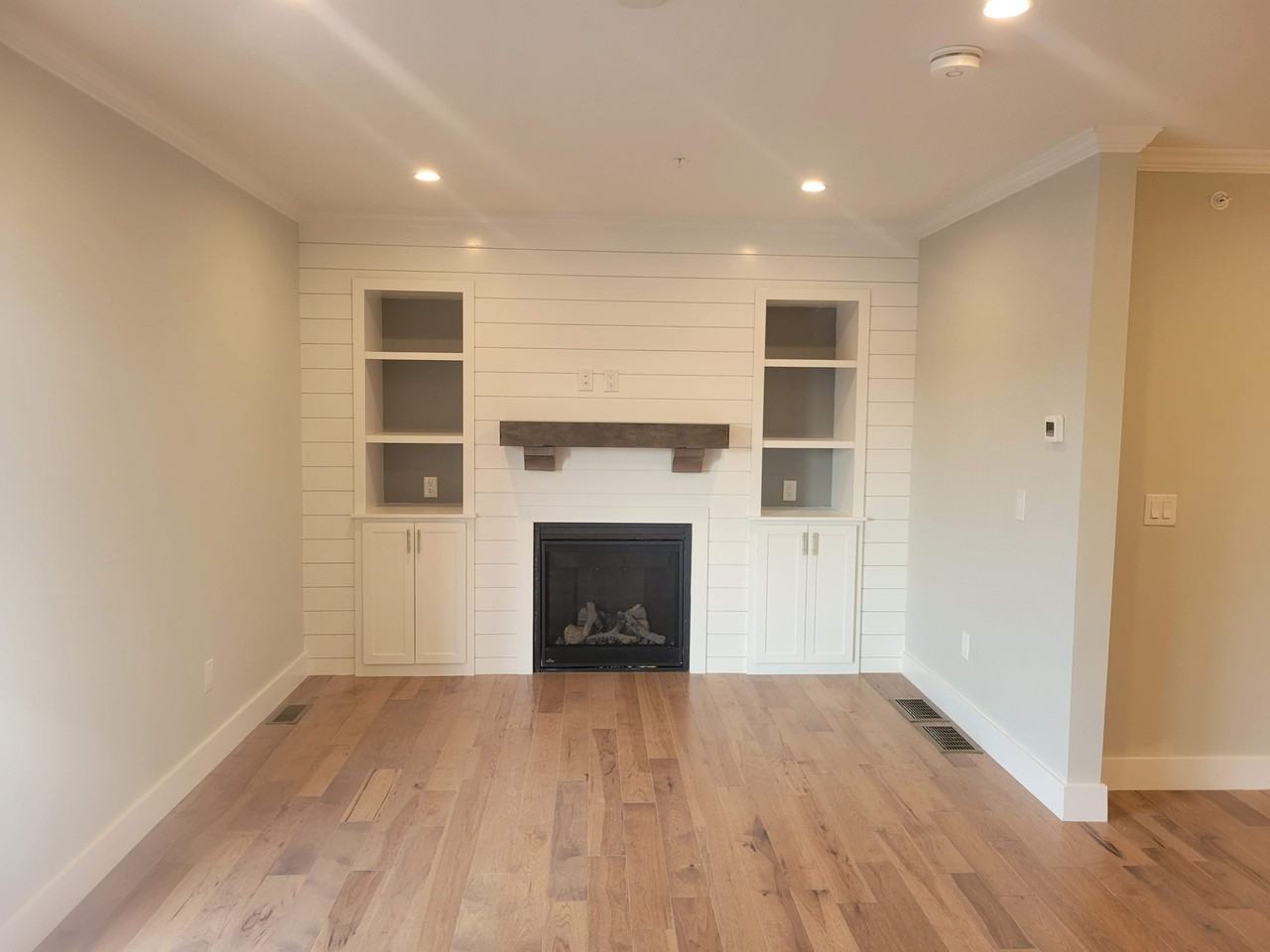 274 Providence Rd #7 - Photo 5 of 14