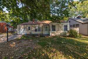 featured image of 2046 N Burns St