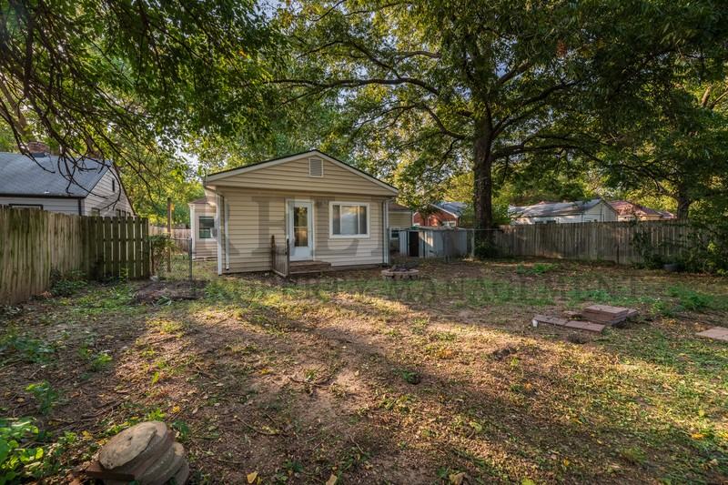 2046 N Burns St - Photo 6 of 29