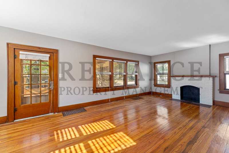 1406 N Woodrow Ave - Photo 6 of 28