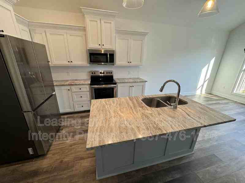 304 San Sebastian Dr, Youngsville, LA 70592 3 bedroom House Rental