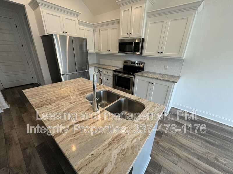 304 San Sebastian Dr - Photo 4 of 30