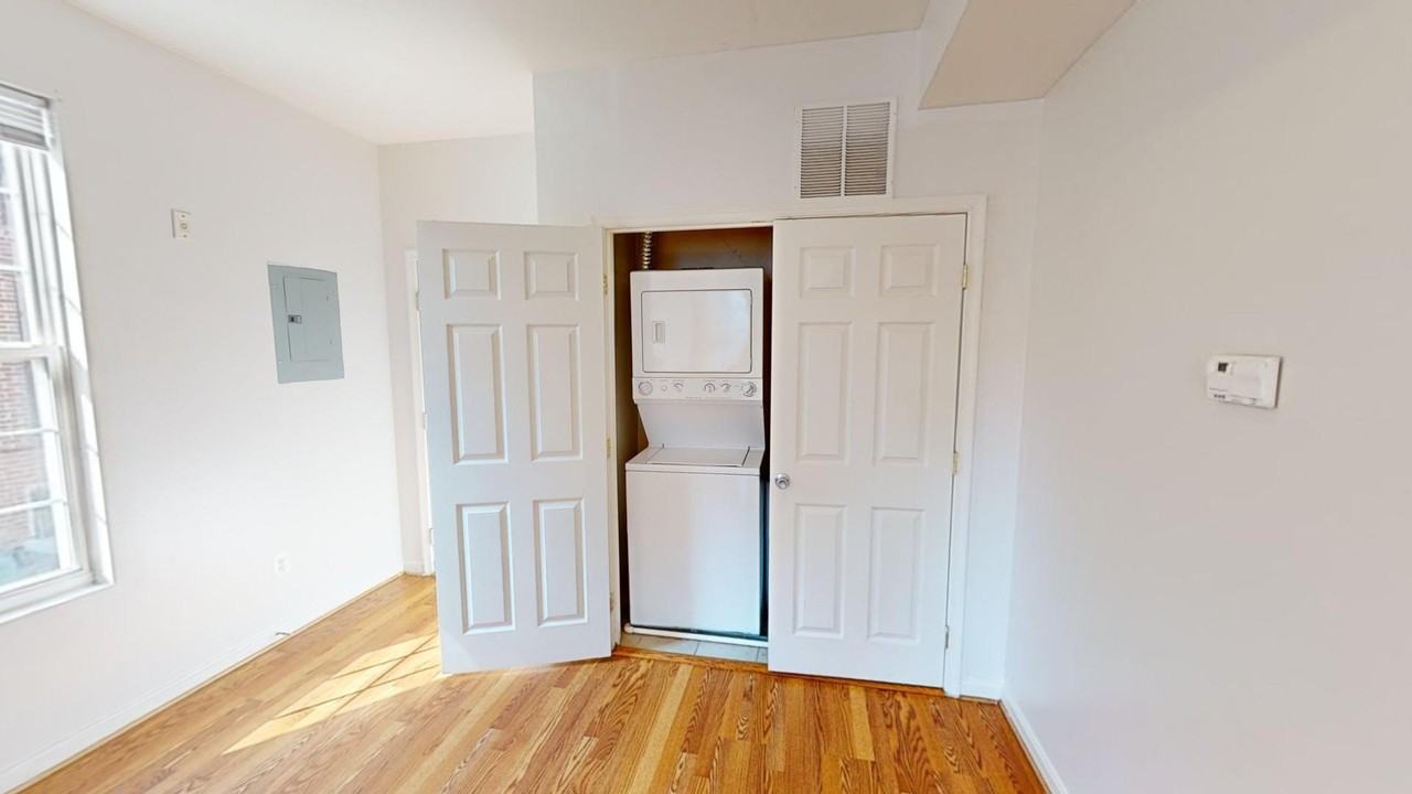 732 Park Rd Nw #104 - Photo 6 of 16