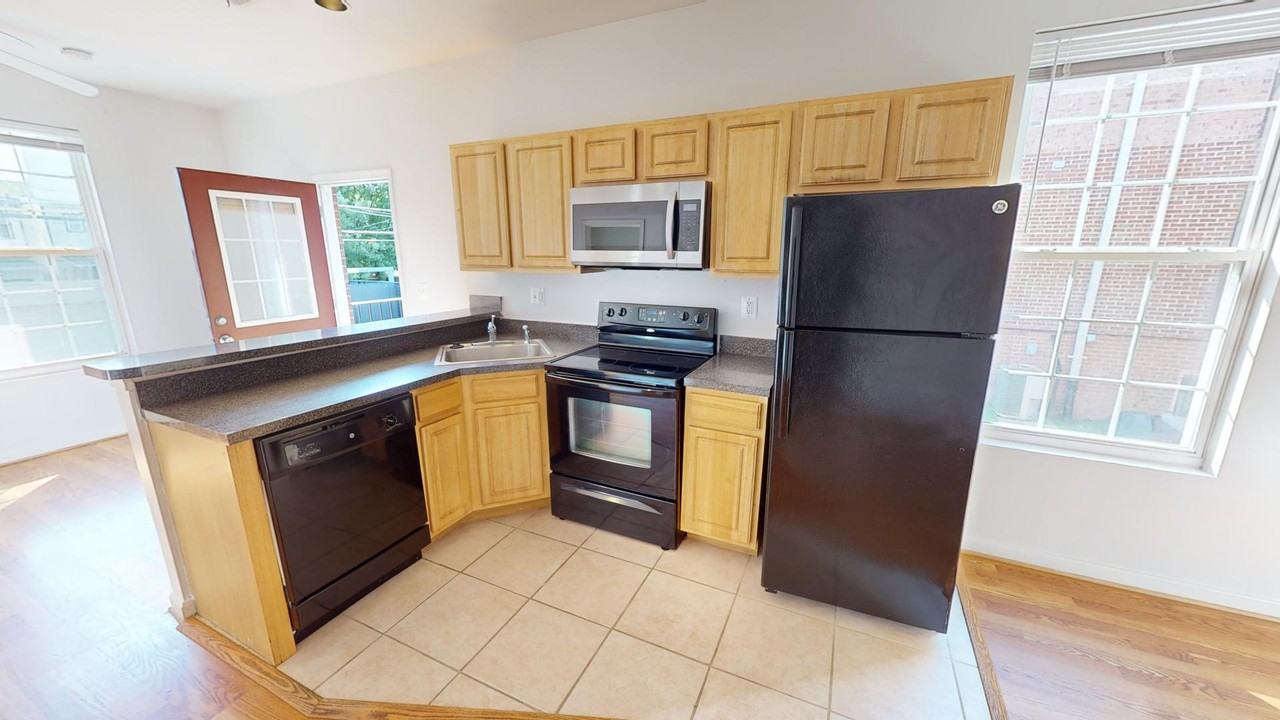 732 Park Rd Nw #104 - Photo 7 of 16