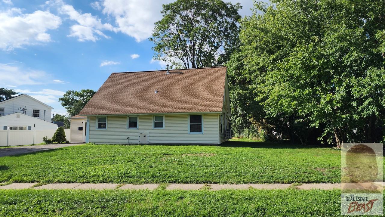 85 Pheasant Lane - Photo 2 of 19