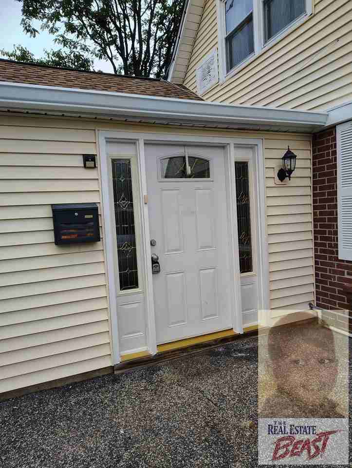 85 Pheasant Lane - Photo 3 of 19