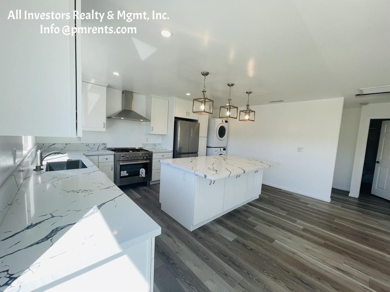 15715 Zeigler Ct #2 - Photo 3 of 29