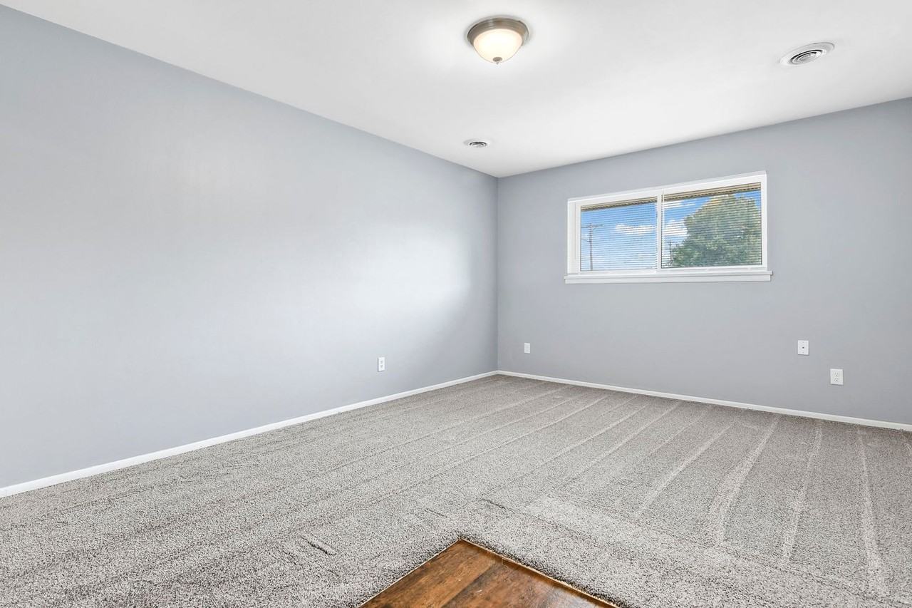 505 White City - Photo 4 of 21