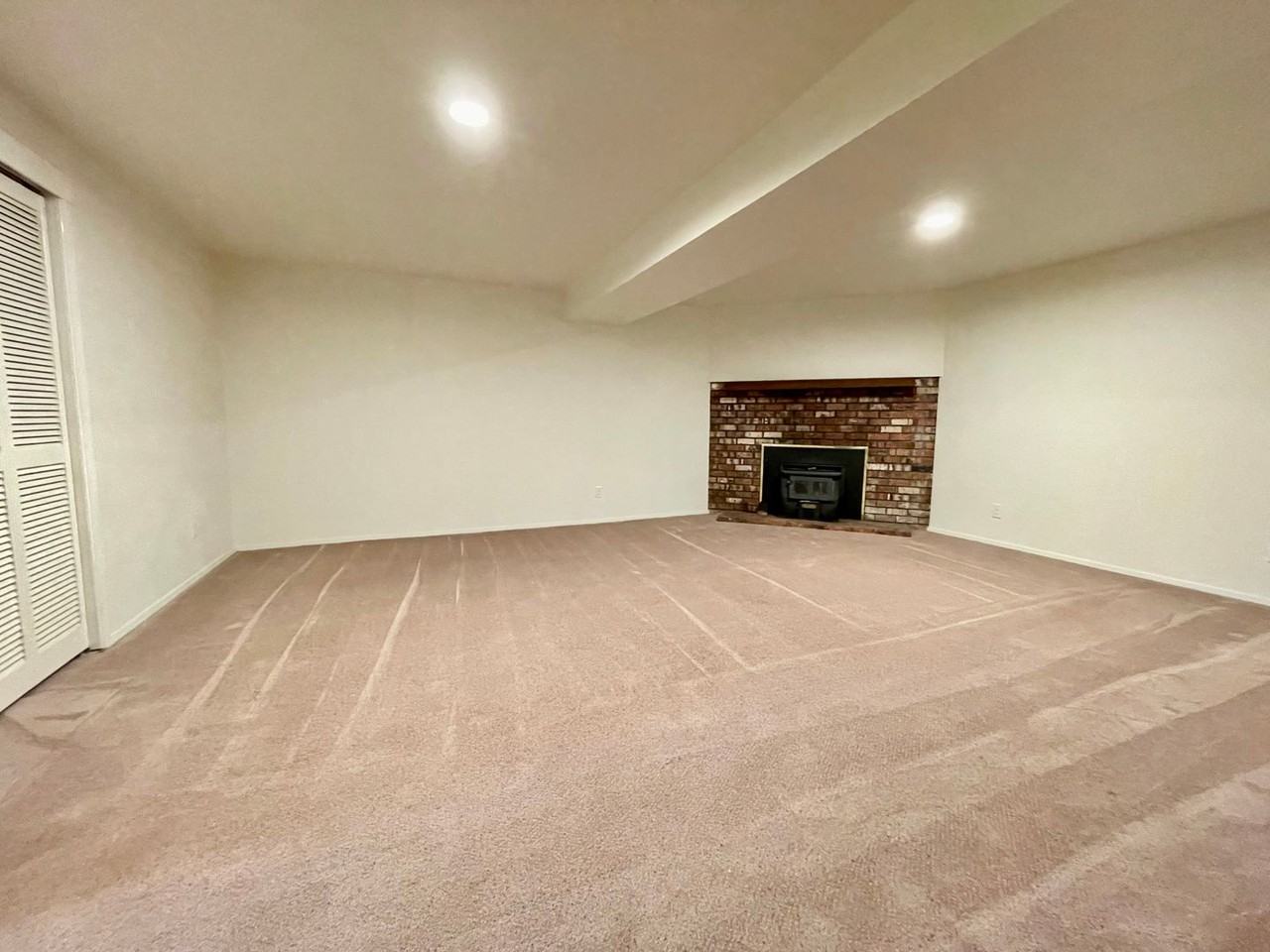 11721 12th Ave Nw - Photo 6 of 15