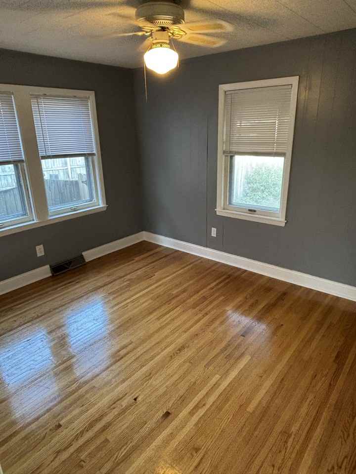 2301 N 10th St #1 - Photo 7 of 13