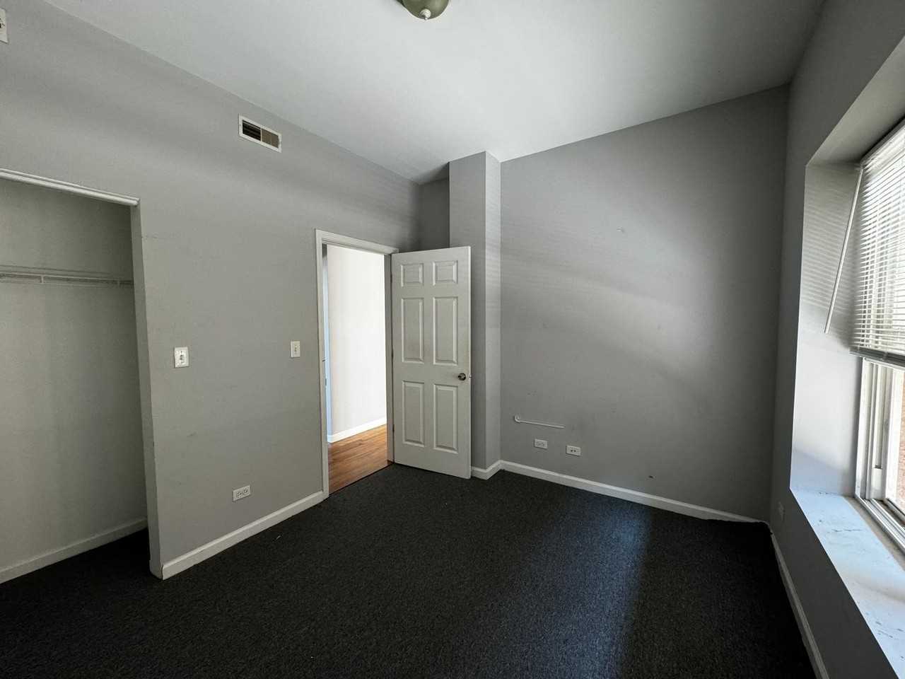 4720 N Bernard St #2E - Photo 5 of 13