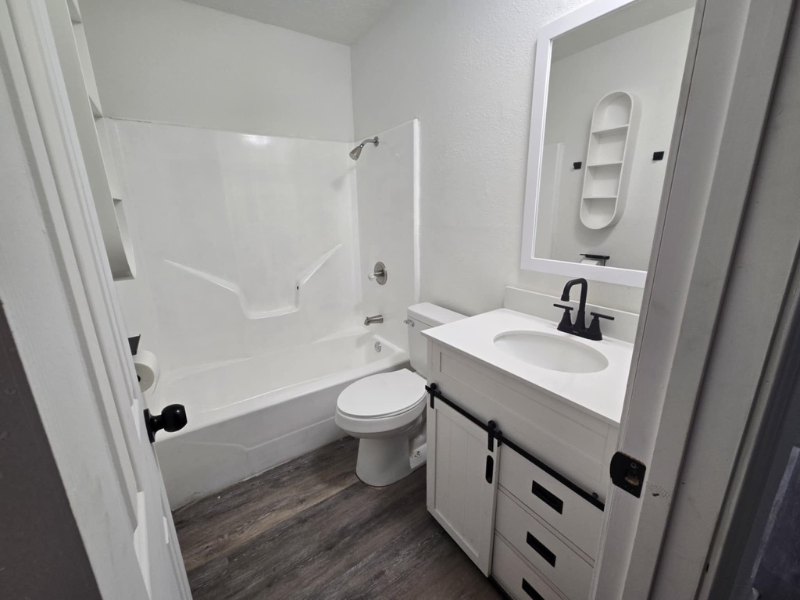 334 Myer Avenue #B - Photo 4 of 9