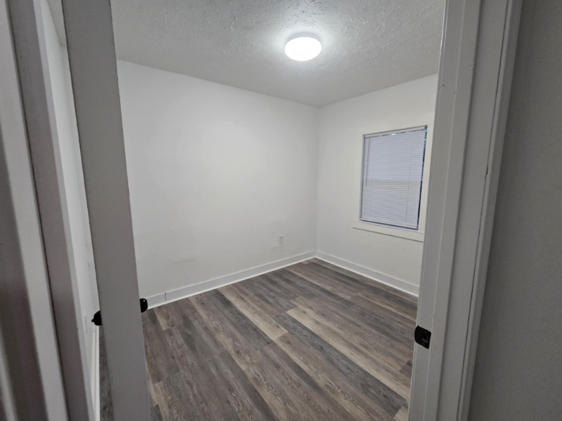 334 Myer Avenue #B - Photo 7 of 9