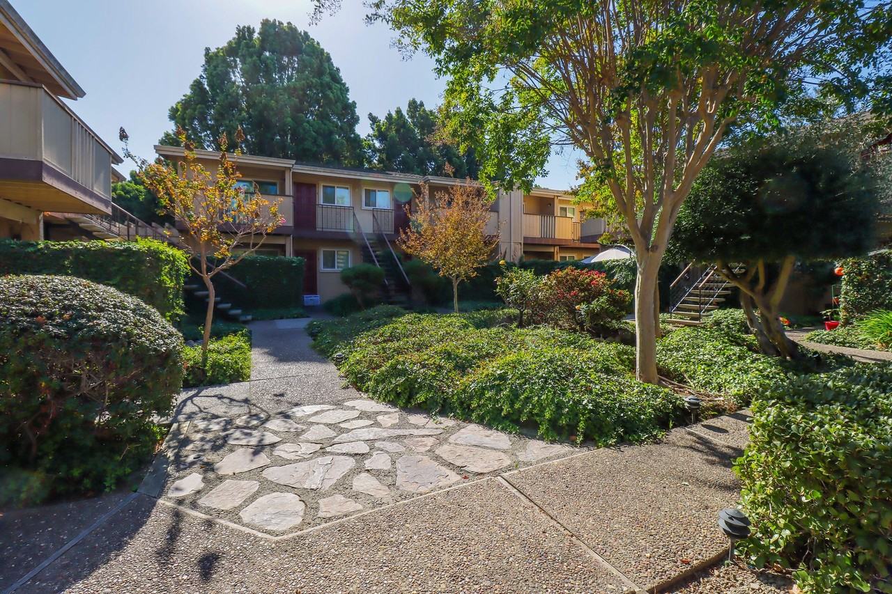 245 W California Ave - Photo 4 of 8