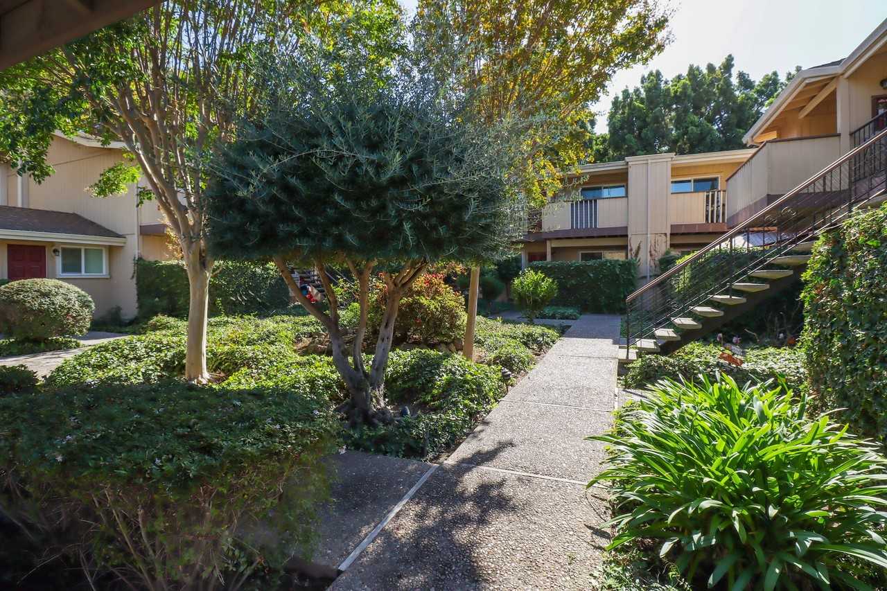 245 W California Ave - Photo 5 of 8