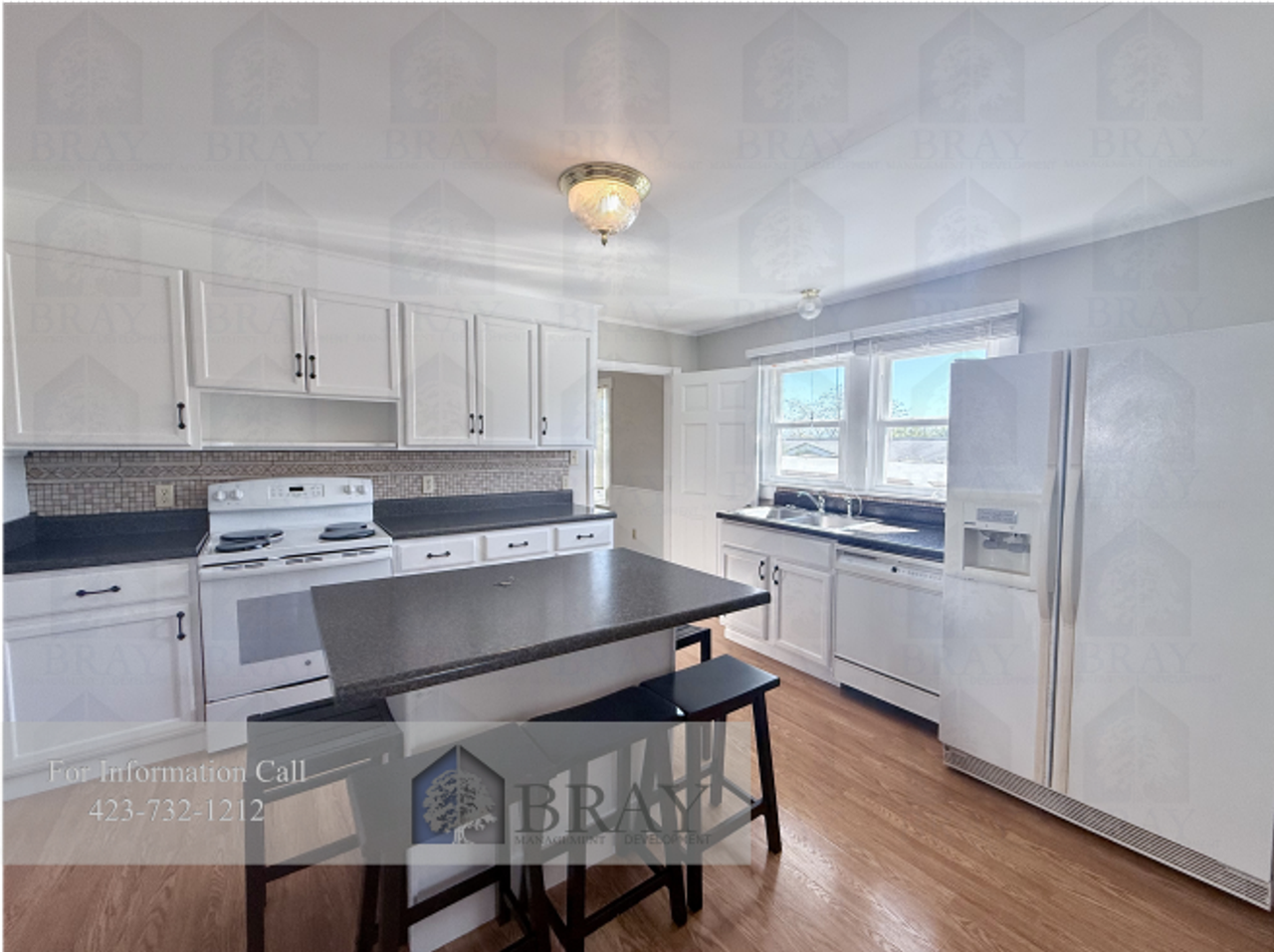 308 Highview Ave - Photo 4 of 16