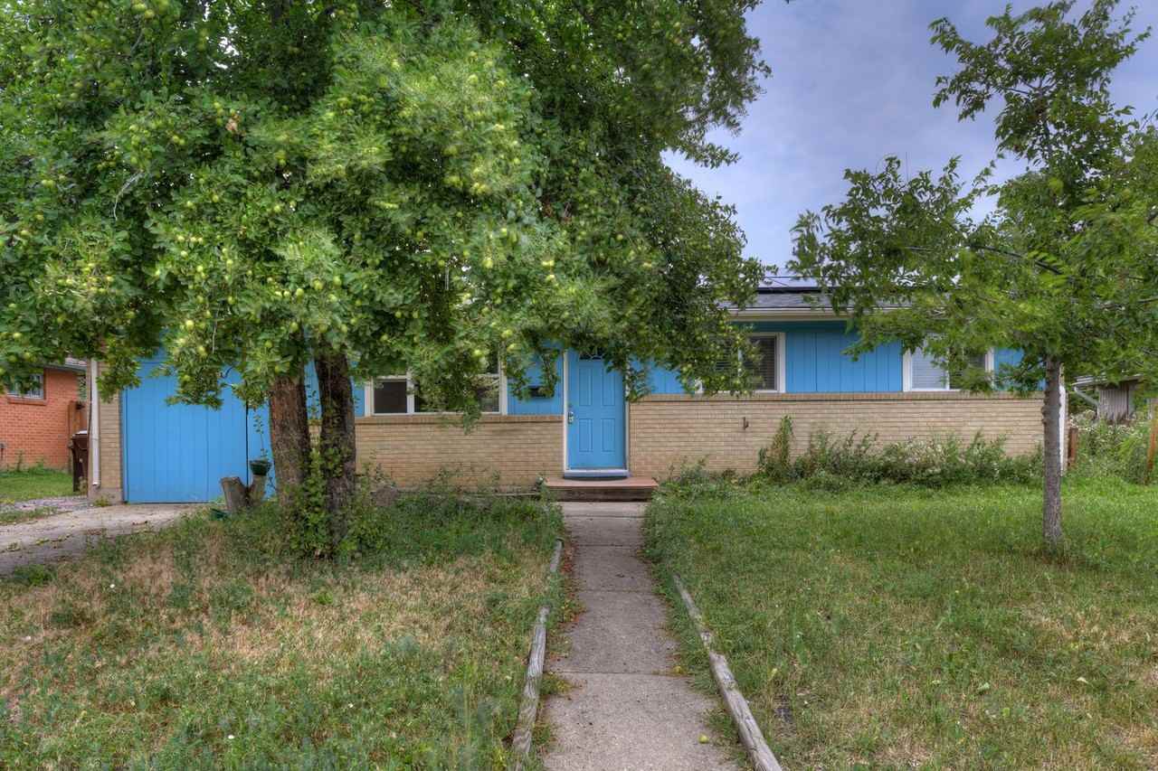 875 39th St - Photo 2 of 27