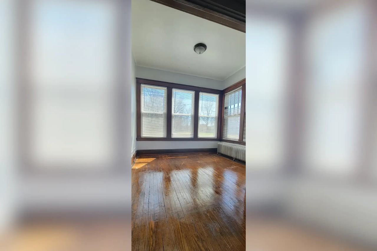 43 W North St Apt 2 - Photo 3 of 6