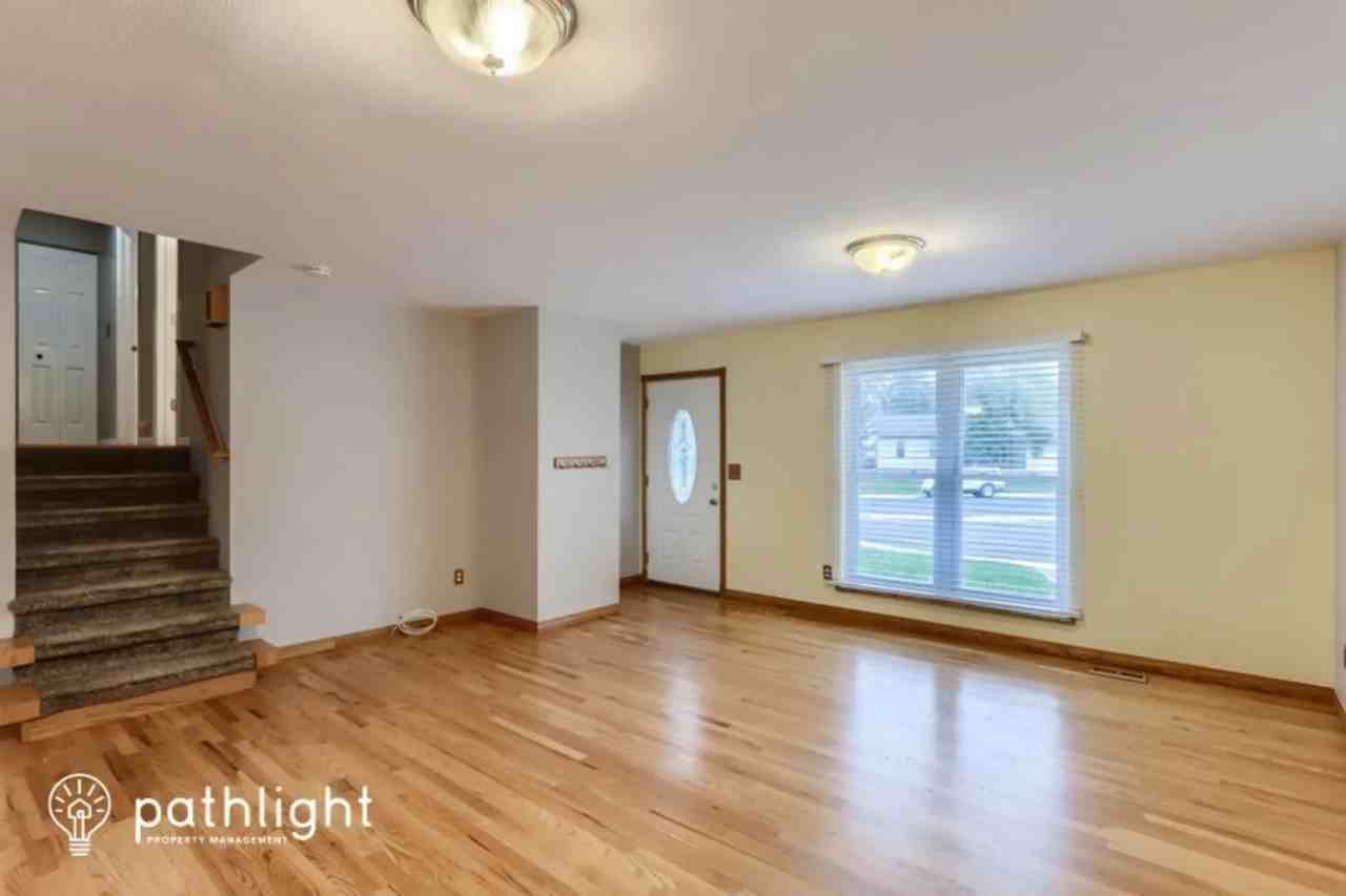 9162 W 92nd Ave - Photo 2 of 16