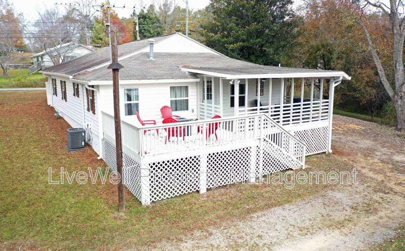 6735 Roper Rd - Photo 3 of 9