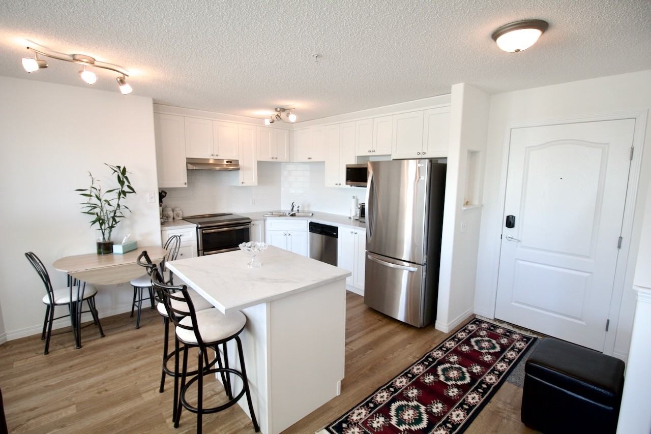 418 199 St Nw - Photo 2 of 38