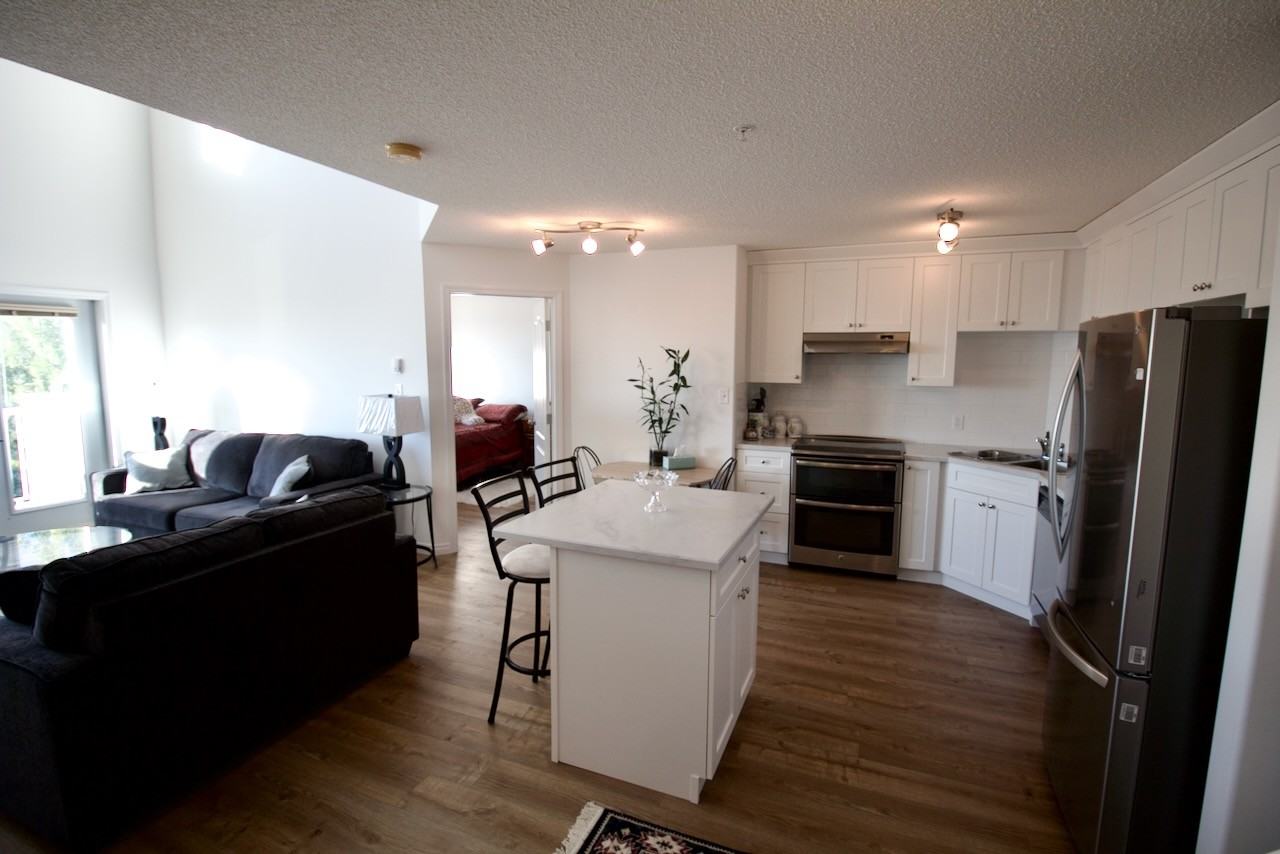 418 199 St Nw - Photo 3 of 38