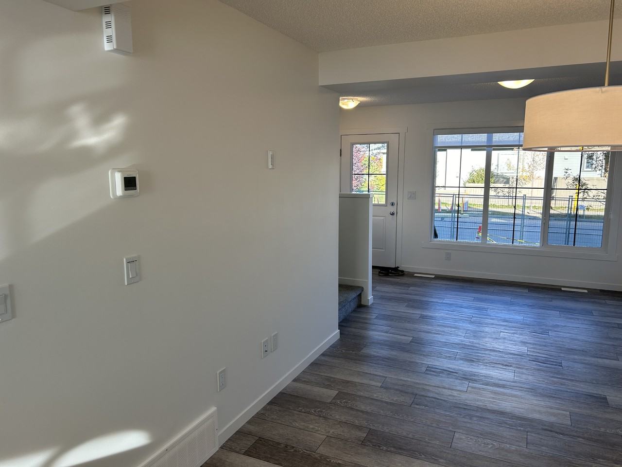 24 Secord Place - Photo 6 of 27