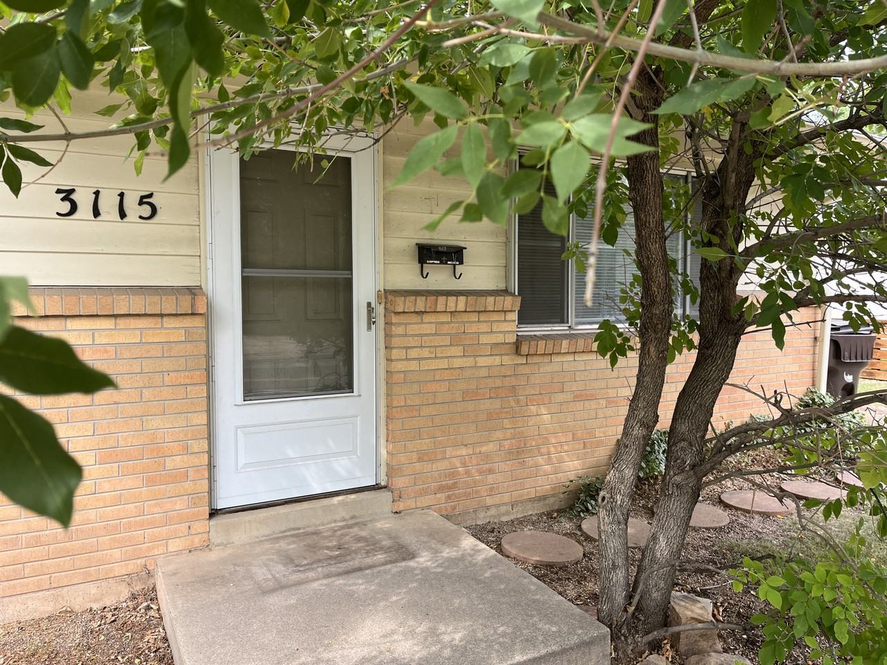 3115 Folsom St - Photo 3 of 25