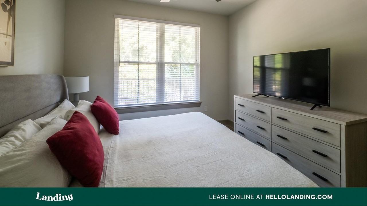 202 Promenade Vista St - Photo 6 of 50