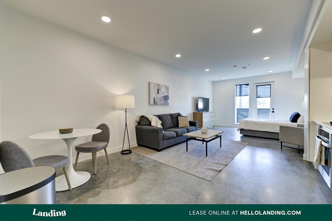 556 East 2100 South - Photo 4 of 50