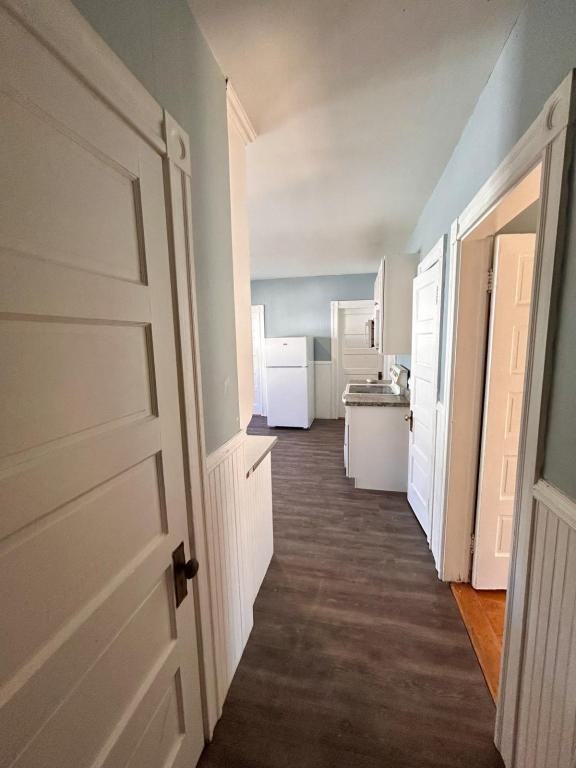 228 East Ave - Photo 2 of 8