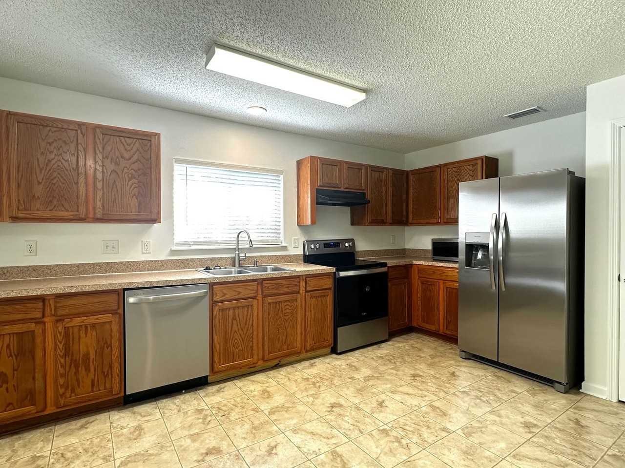 96054 Waterway Court - Photo 5 of 19