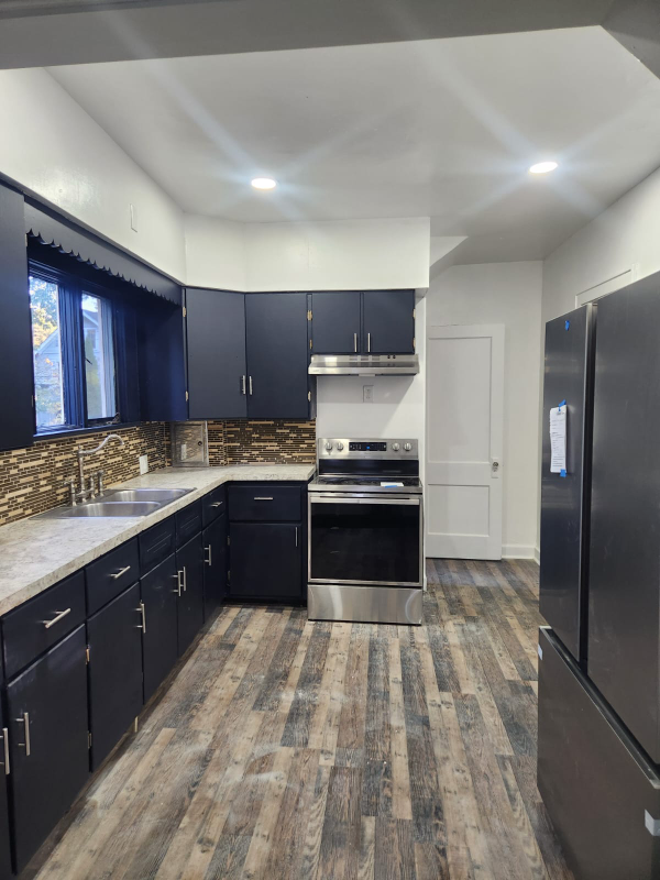 202 Jewett St - Photo 2 of 16