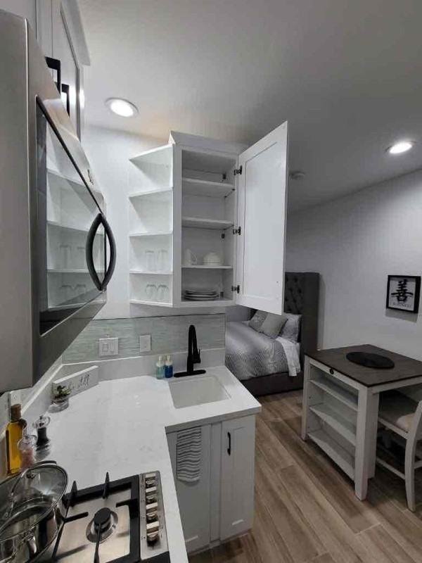 E Camino Manzano #B - Photo 2 of 5