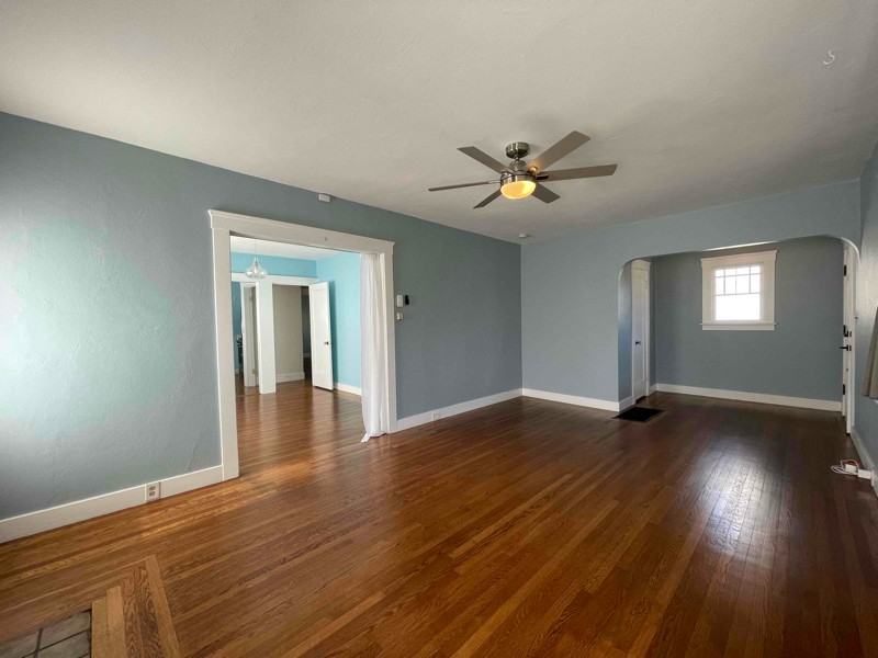 517 W Merle Ct - Photo 2 of 14