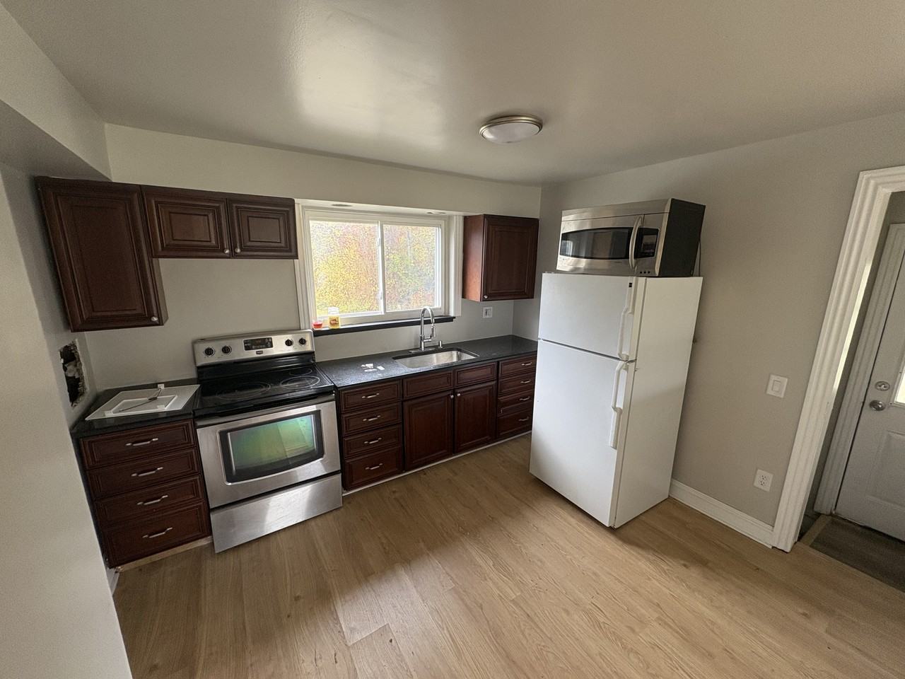 2800 E Walton Blvd #NA - Photo 2 of 12