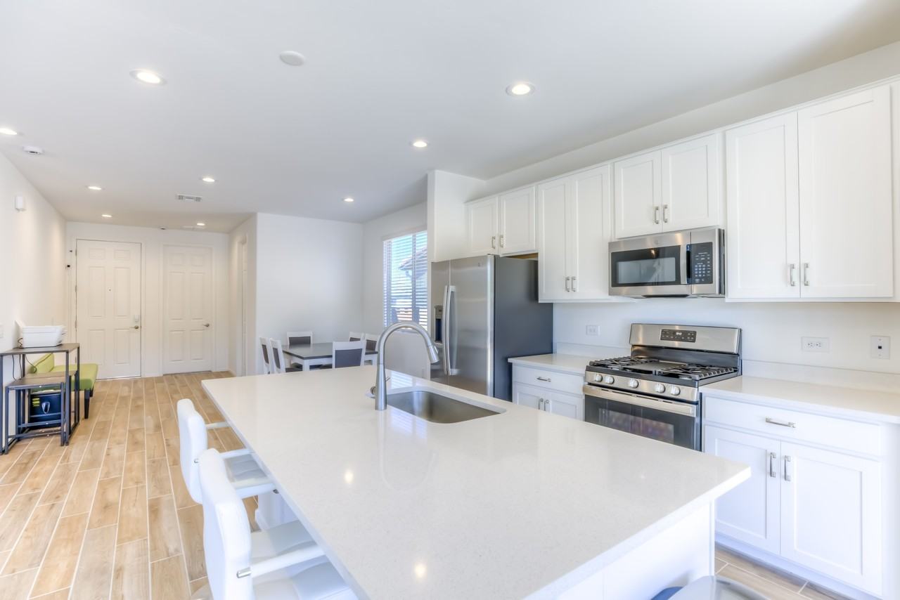 10135 S Rolling Water Dr #NA - Photo 3 of 31