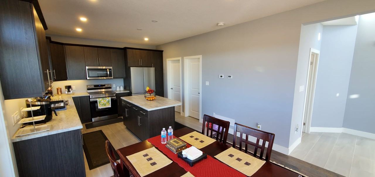 1509 Commissioners Road East - Photo 2 of 10