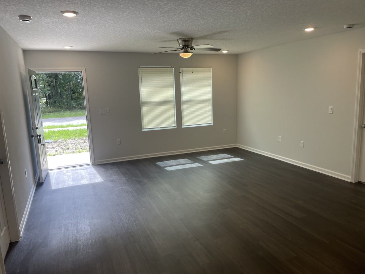 658 Clark St #NA - Photo 3 of 10