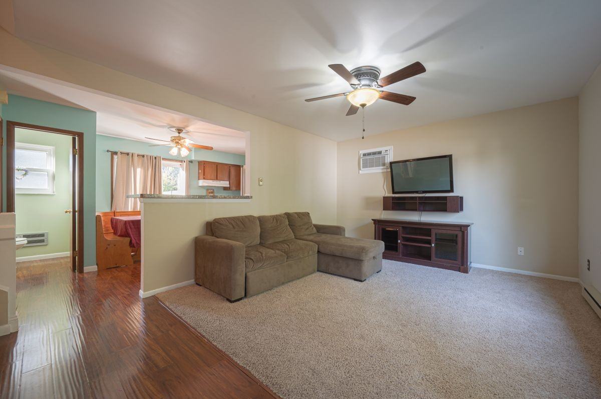 8621 Oakside Ave - Photo 3 of 20