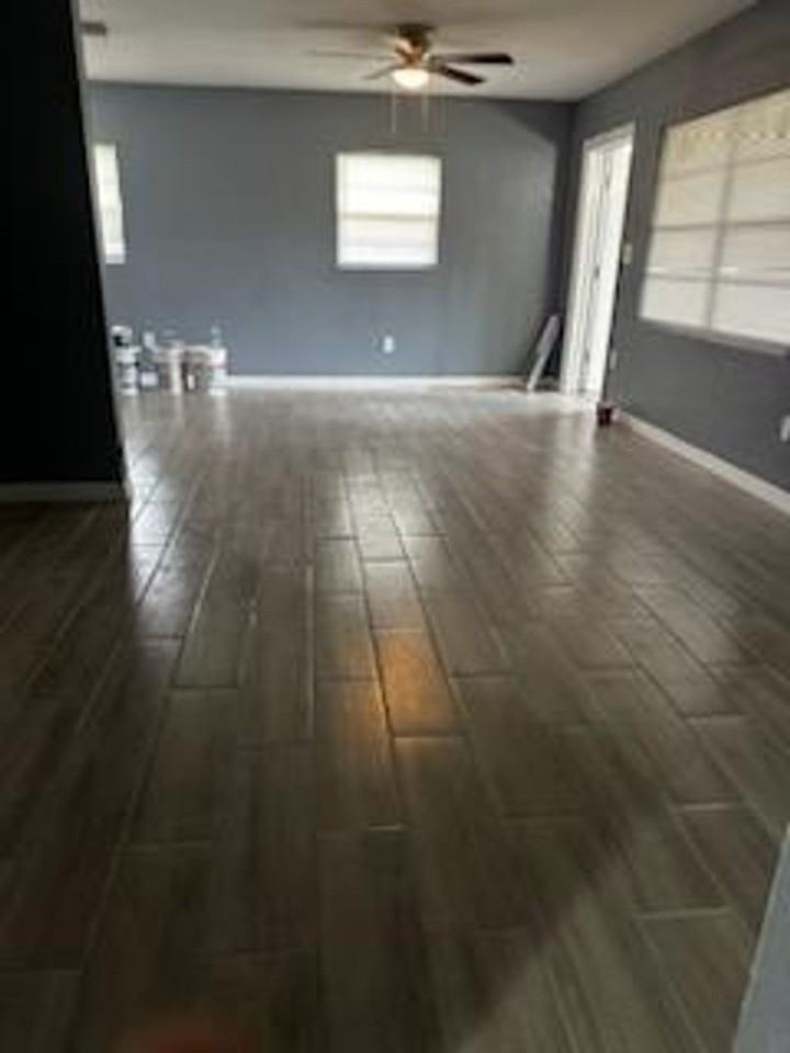 1130 Jewel Ave - Photo 3 of 9