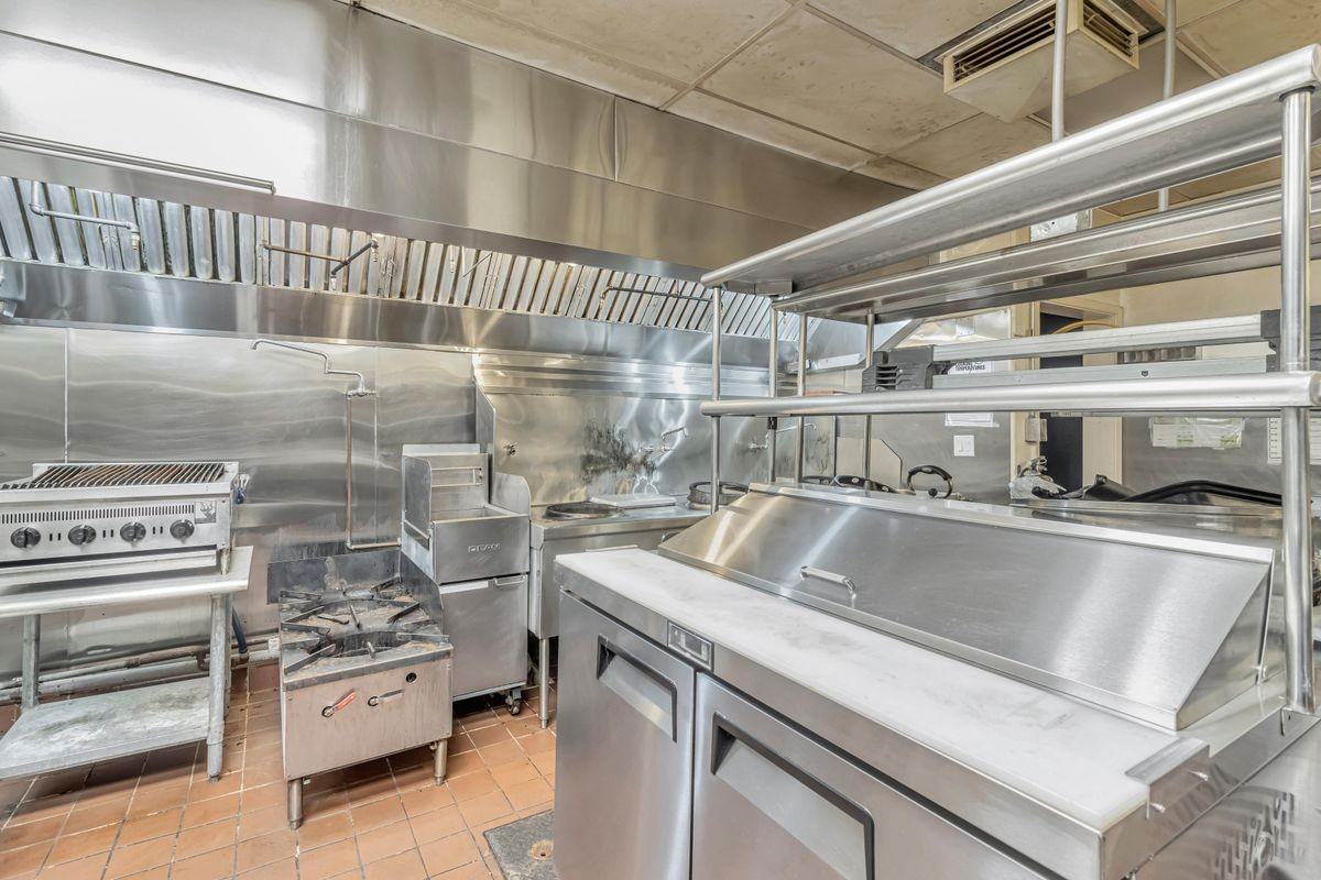 1120 International Blvd - Photo 2 of 4