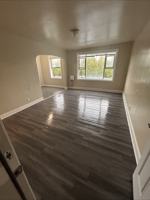 featured image of 1310 1/2 Commerce Ave