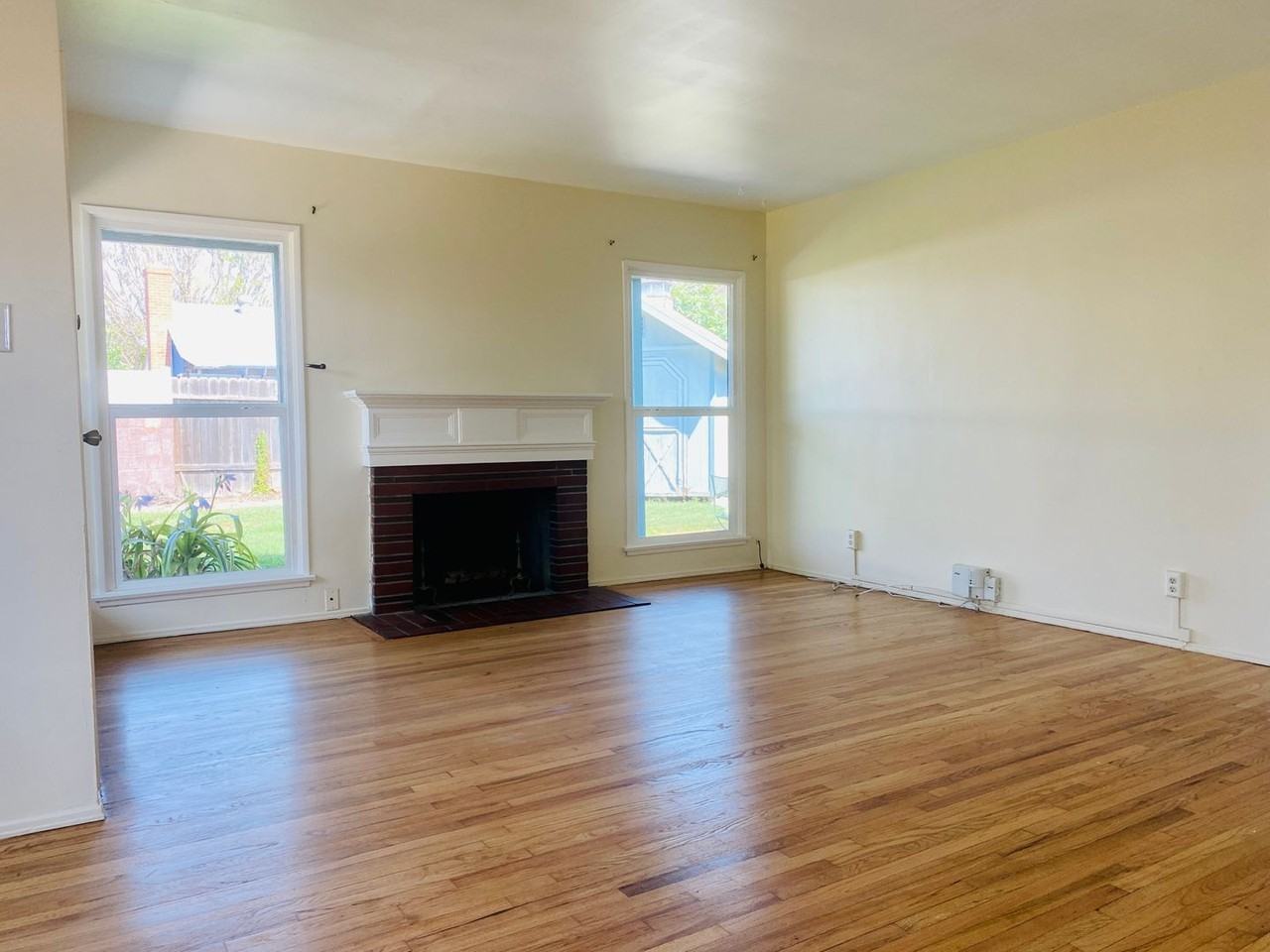 3312 Woodruff Ave - Photo 3 of 7