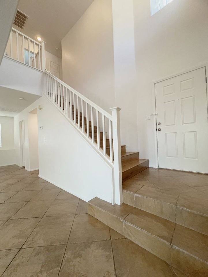 7238 Mosaic Terrace St - Photo 6 of 16